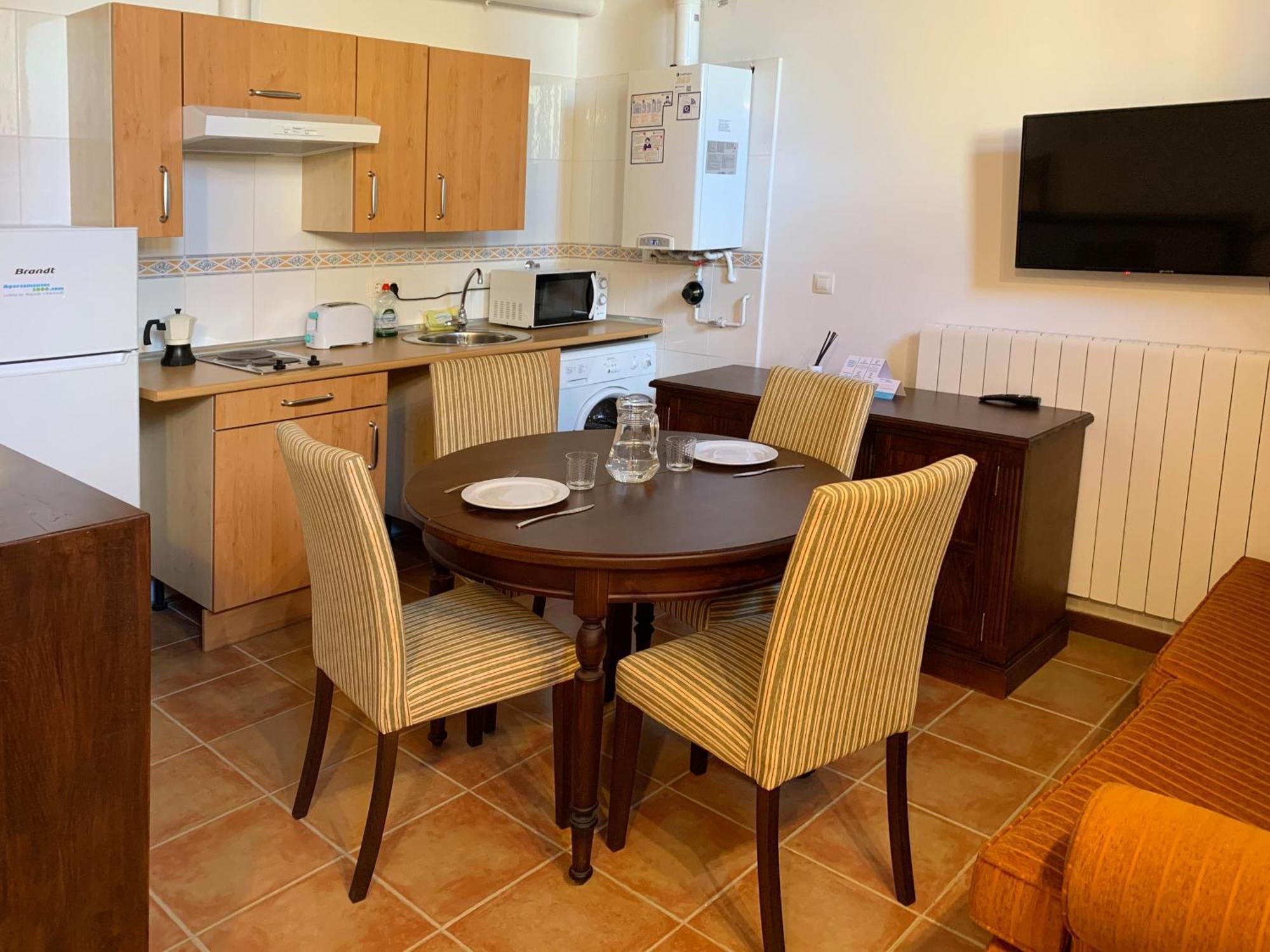 Apartamentos Jaca Badaguas 3000 Exterior photo